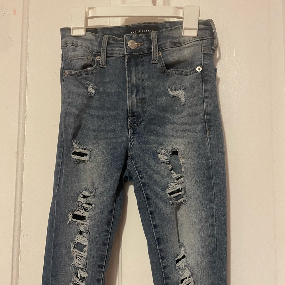 Aeropostale Ripped Skinny Jeans in Blue